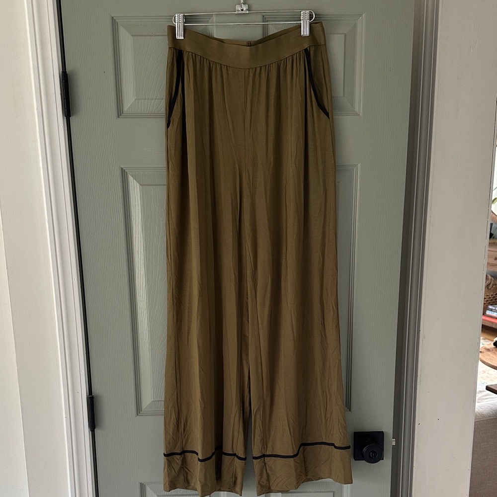 WeWoreWhat Piped Wide Leg Lounge Pants